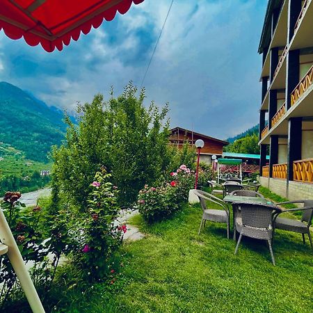 Naina Deventure Resort, Manali - Premium Rooms With Centrally Heated & Scenic View Exteriér fotografie