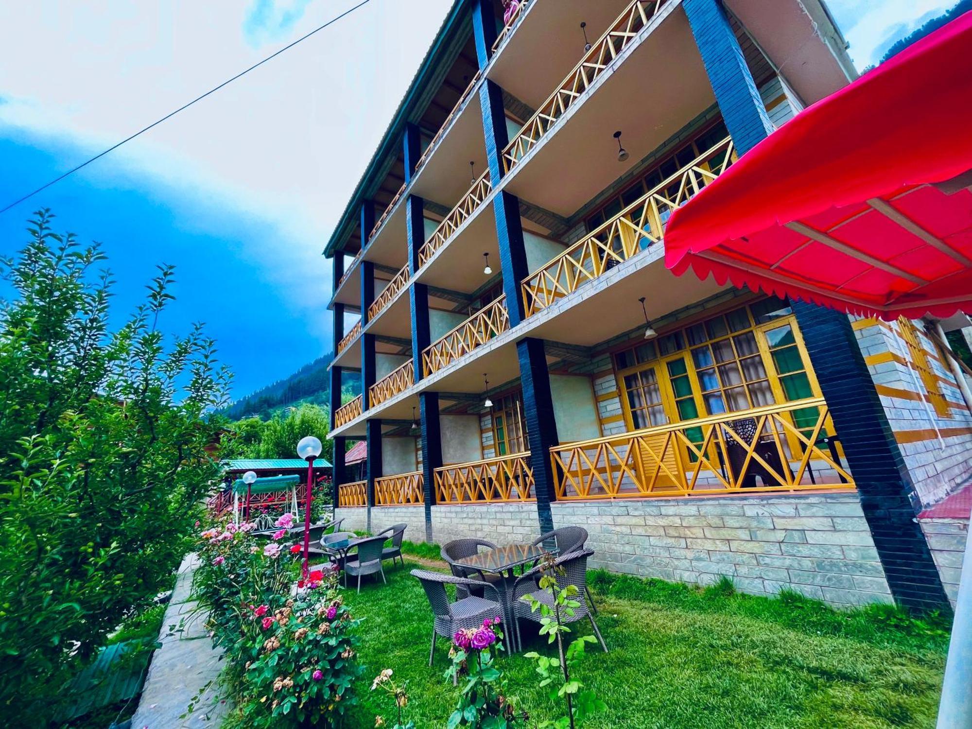 Naina Deventure Resort, Manali - Premium Rooms With Centrally Heated & Scenic View Exteriér fotografie