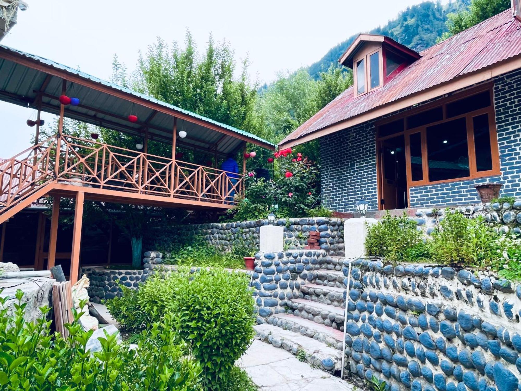 Naina Deventure Resort, Manali - Premium Rooms With Centrally Heated & Scenic View Exteriér fotografie