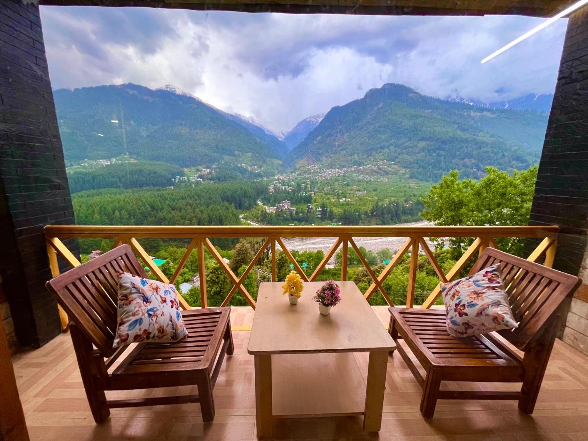 Naina Deventure Resort, Manali - Premium Rooms With Centrally Heated & Scenic View Exteriér fotografie