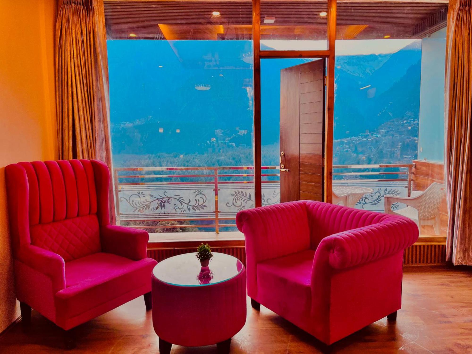 Naina Deventure Resort, Manali - Premium Rooms With Centrally Heated & Scenic View Exteriér fotografie
