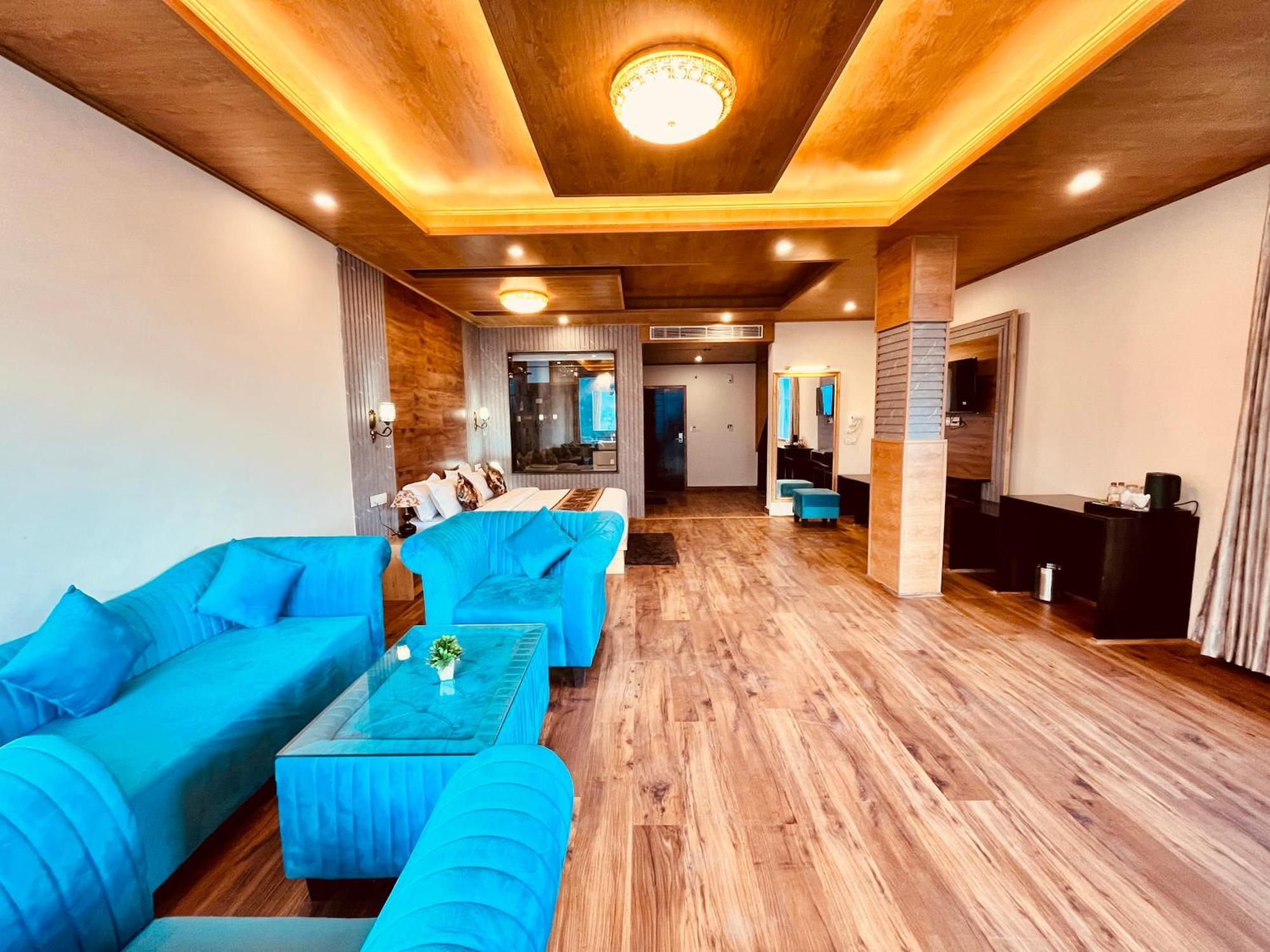 Naina Deventure Resort, Manali - Premium Rooms With Centrally Heated & Scenic View Exteriér fotografie