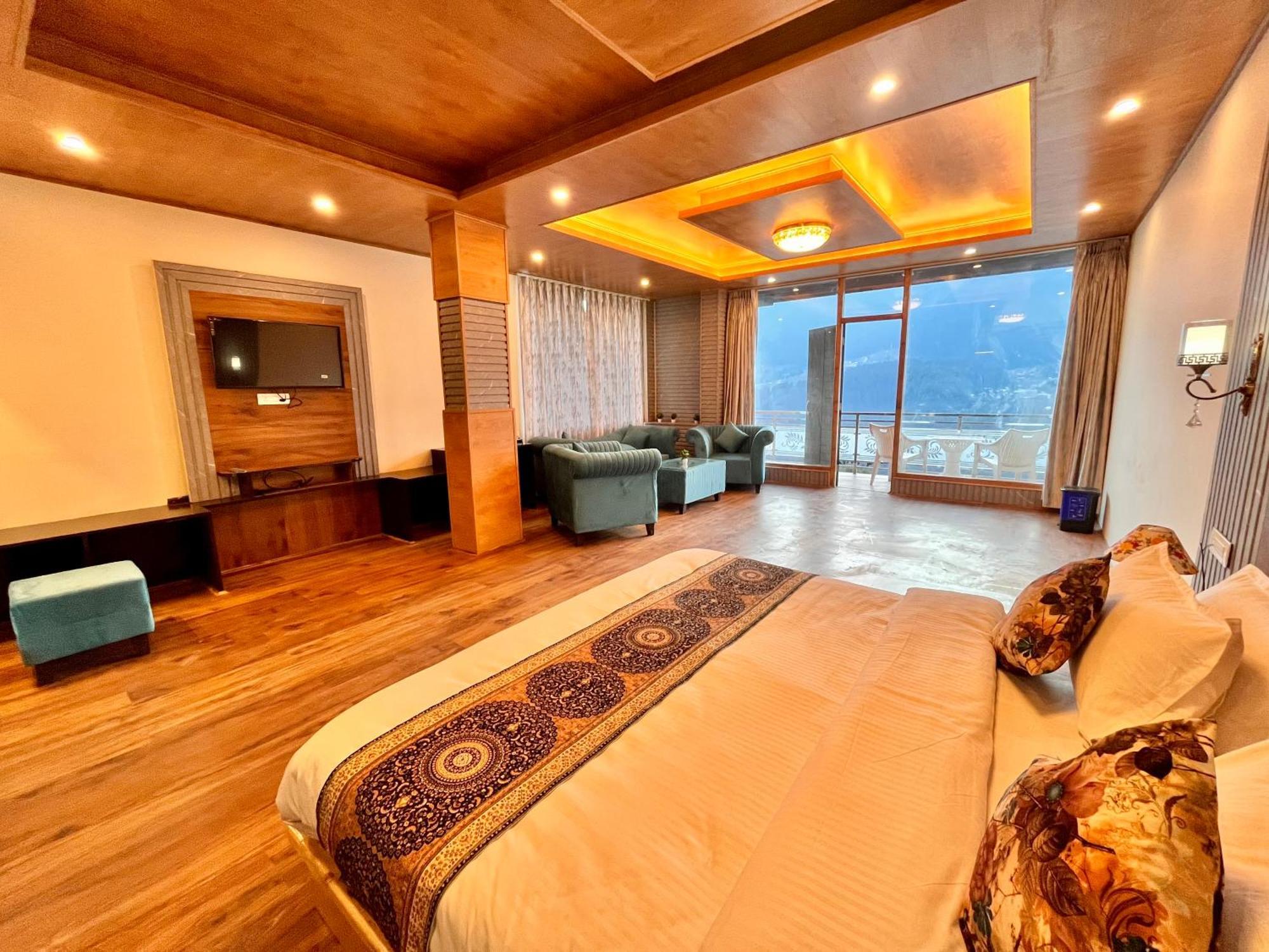 Naina Deventure Resort, Manali - Premium Rooms With Centrally Heated & Scenic View Exteriér fotografie